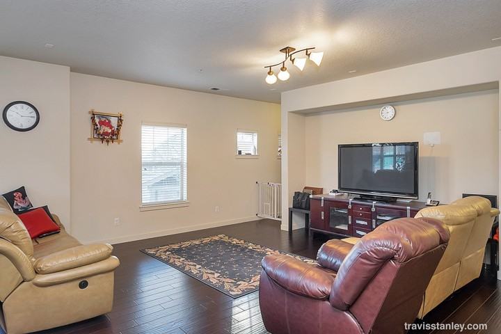 8836 Ne Brentford Way - Photo 5 of 17