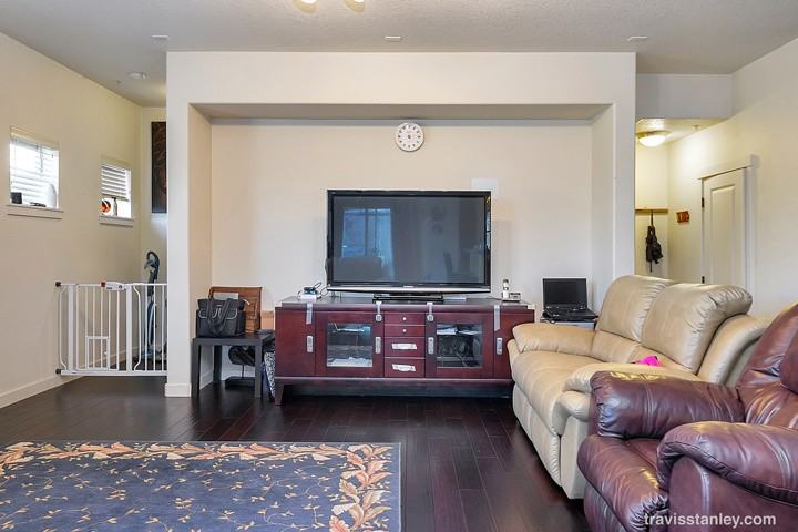 8836 Ne Brentford Way - Photo 6 of 17