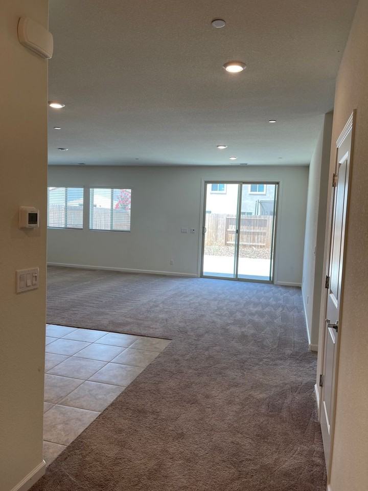 9177 Osterville Dr - Photo 3 of 17