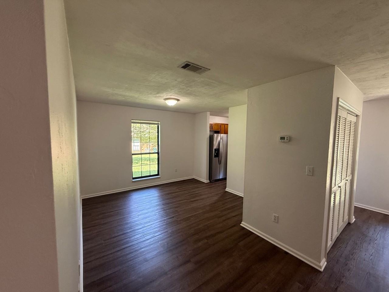 886 Meginnis Ln - Photo 3 of 23