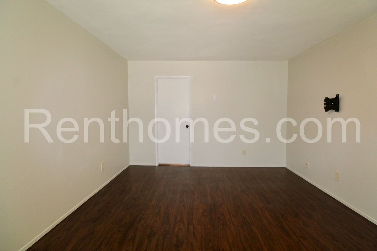 8150 Lemon Ave #114 - Photo 5 of 22
