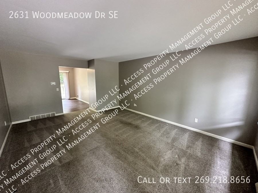 2631 Woodmeadow Dr Se - Photo 3 of 32