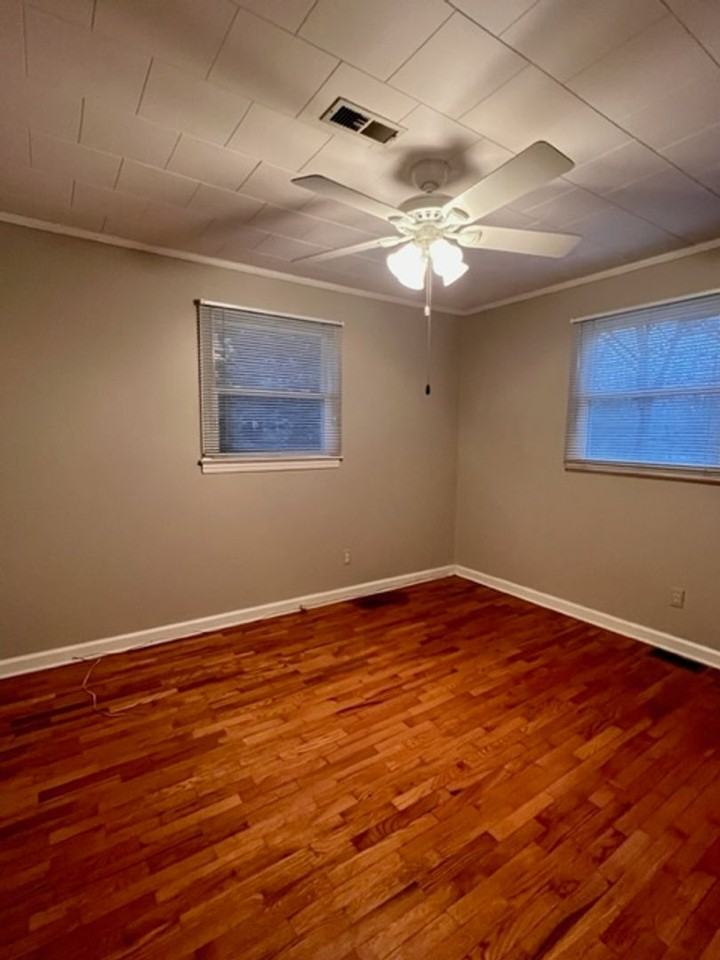 17 Alexander St - Photo 4 of 21
