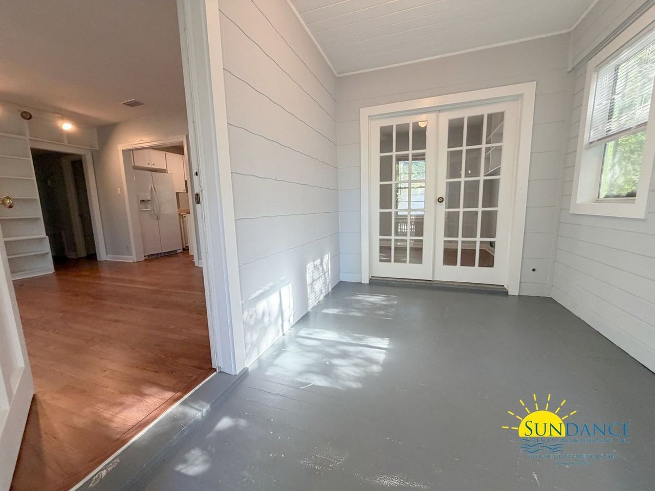 339 Brooks St Se - Photo 2 of 17