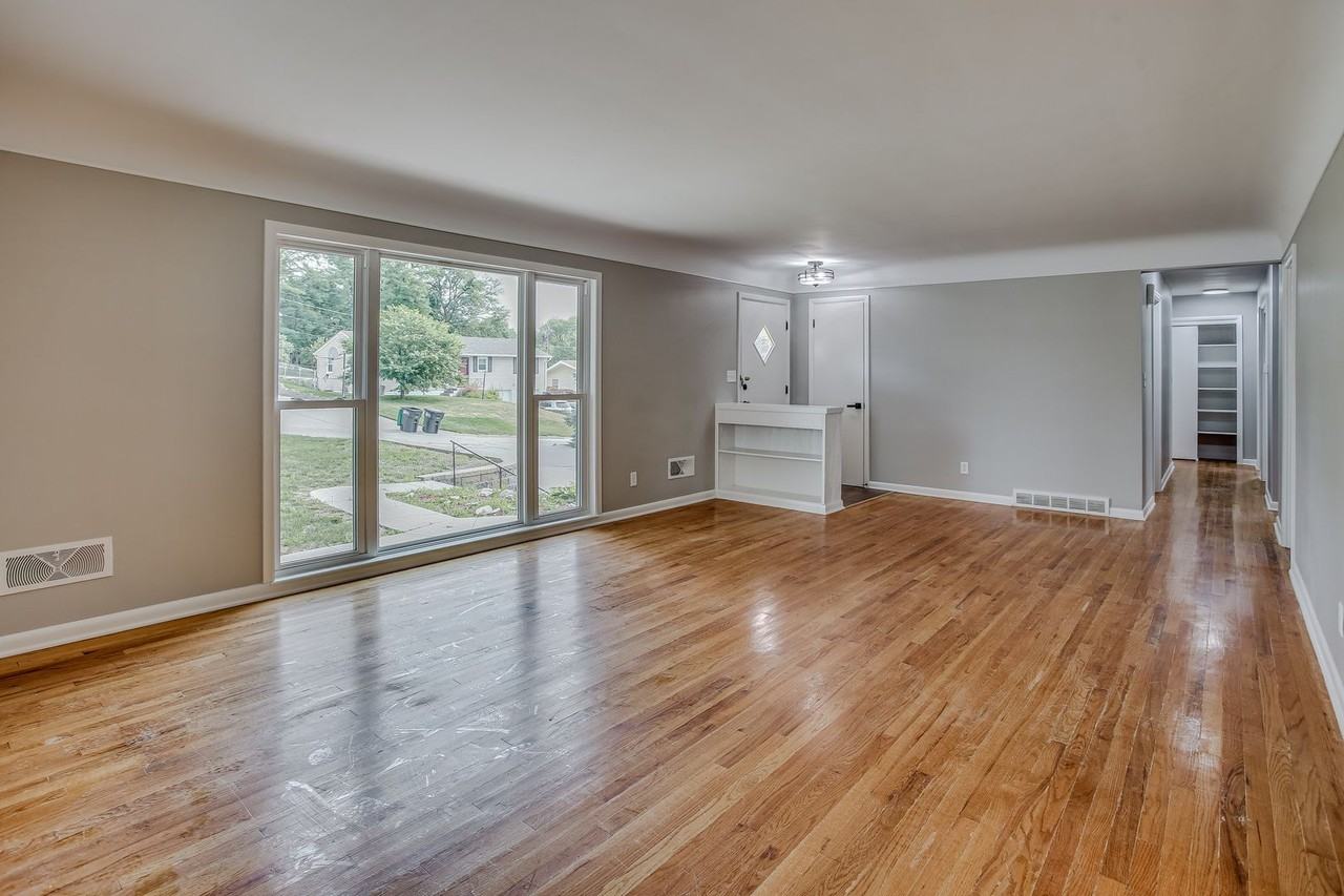 7071 Izard St - Photo 6 of 36
