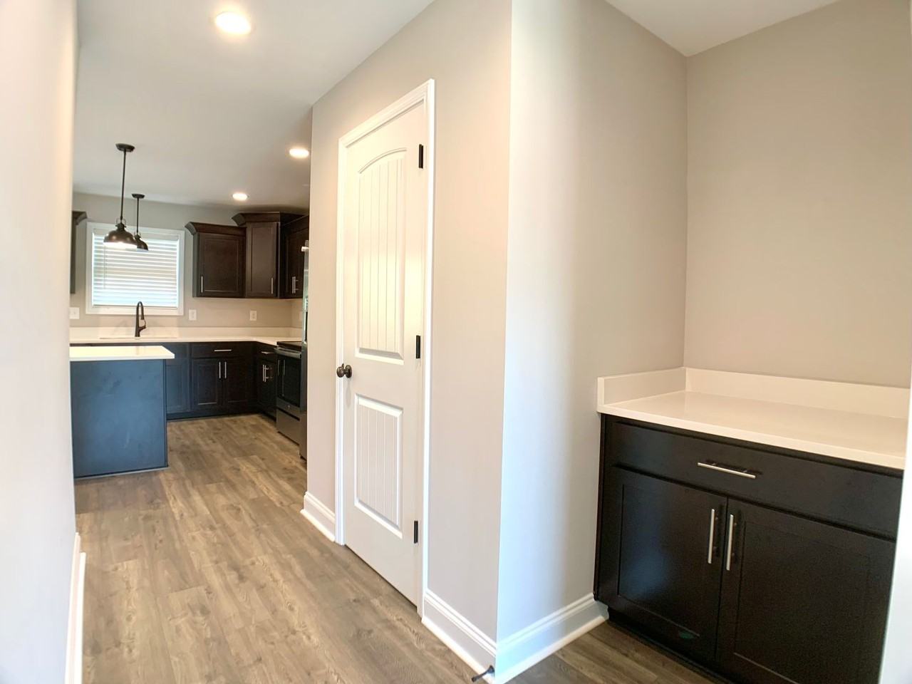 733 Banister Dr - Photo 6 of 50