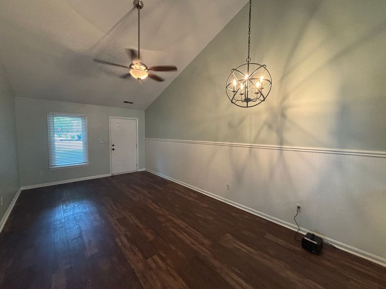 5202 Fox Ct - Photo 3 of 21