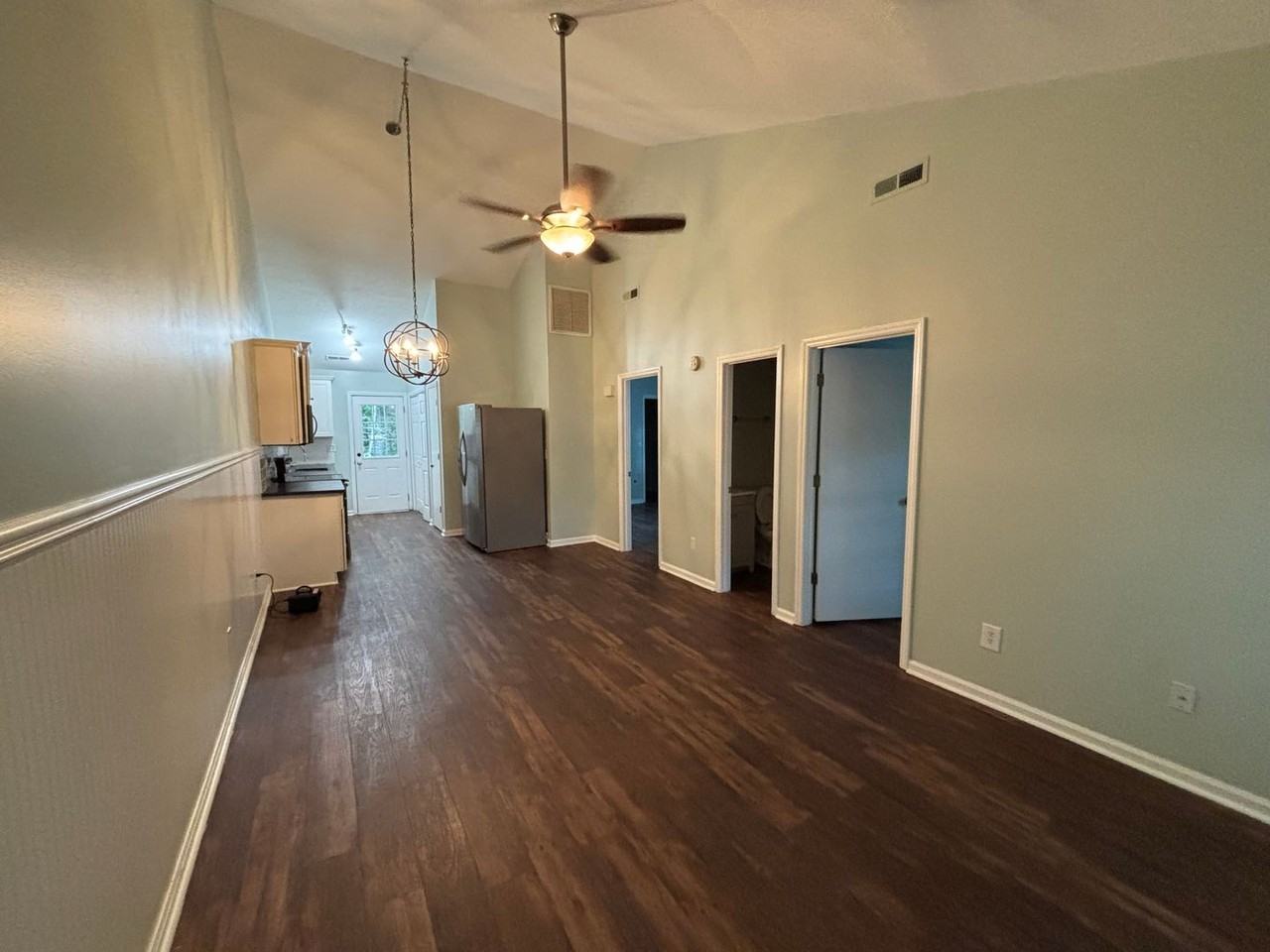 5202 Fox Ct - Photo 5 of 21