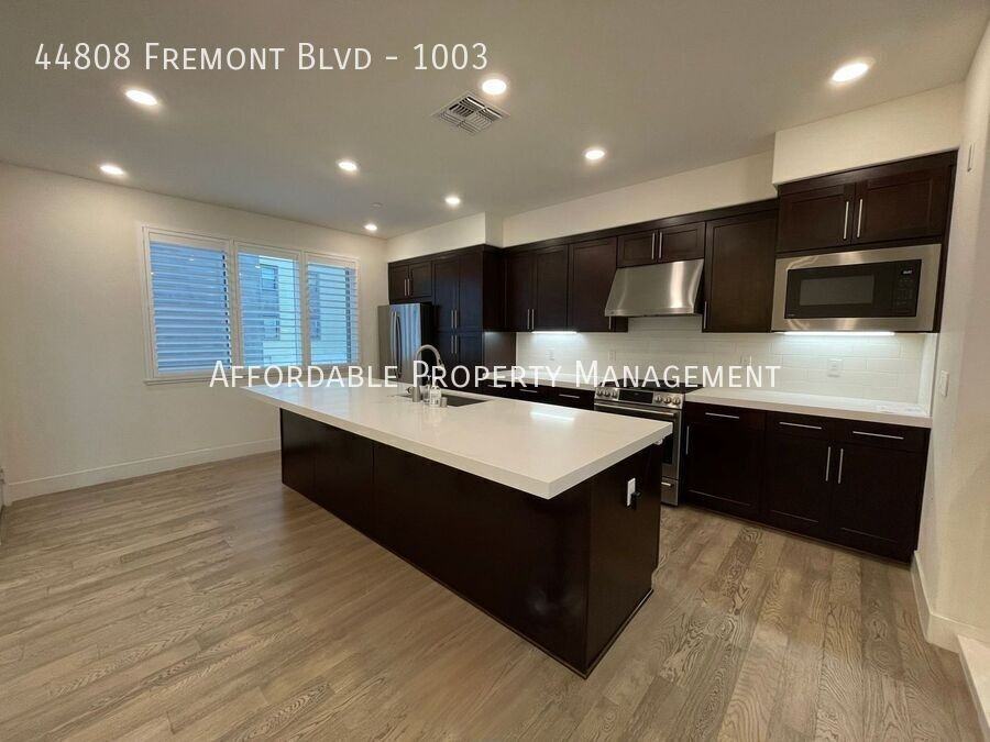 44808 Fremont Blvd #1003 - Photo 4 of 20