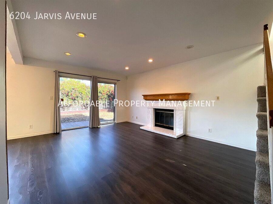 6204 Jarvis Ave - Photo 4 of 17