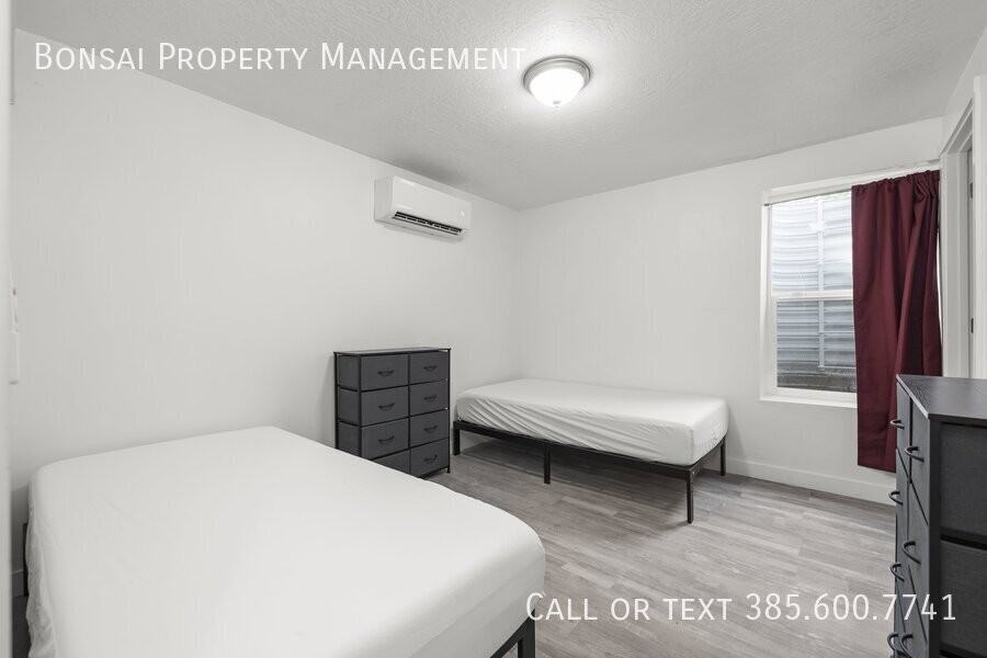 1641 Sandhill Rd - Photo 6 of 46
