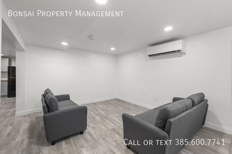 1641 Sandhill Rd - Photo 7 of 46