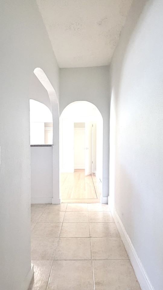 840 Van Ness Ave #406 - Photo 6 of 7