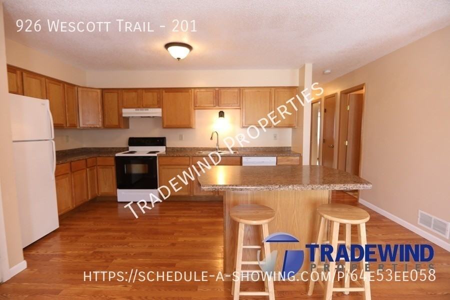 926 Wescott Trl #201 - Photo 3 of 18