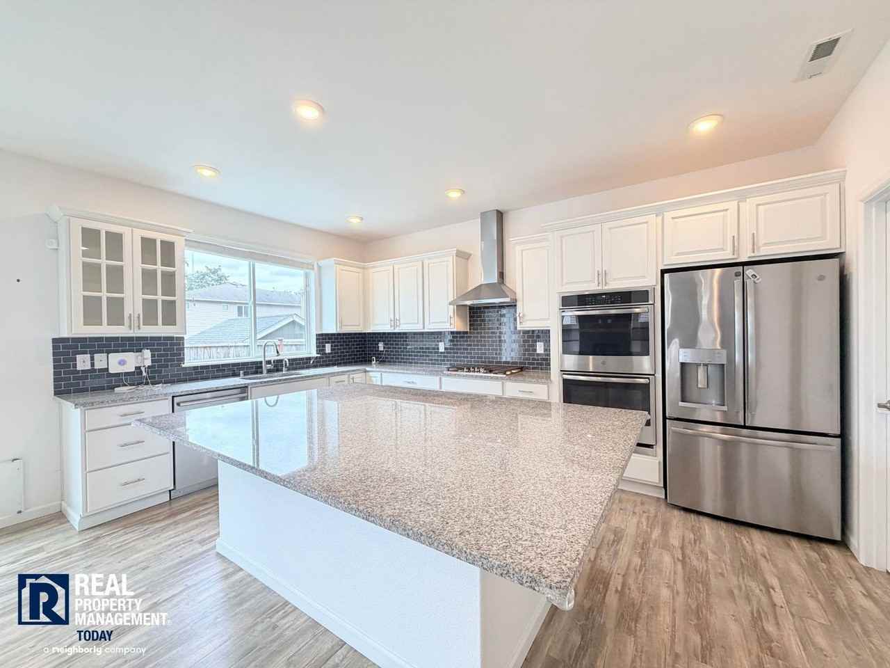 15329 Se 278th St - Photo 2 of 32