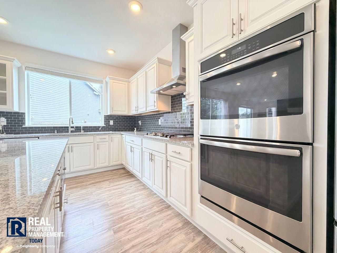 15329 Se 278th St - Photo 5 of 32