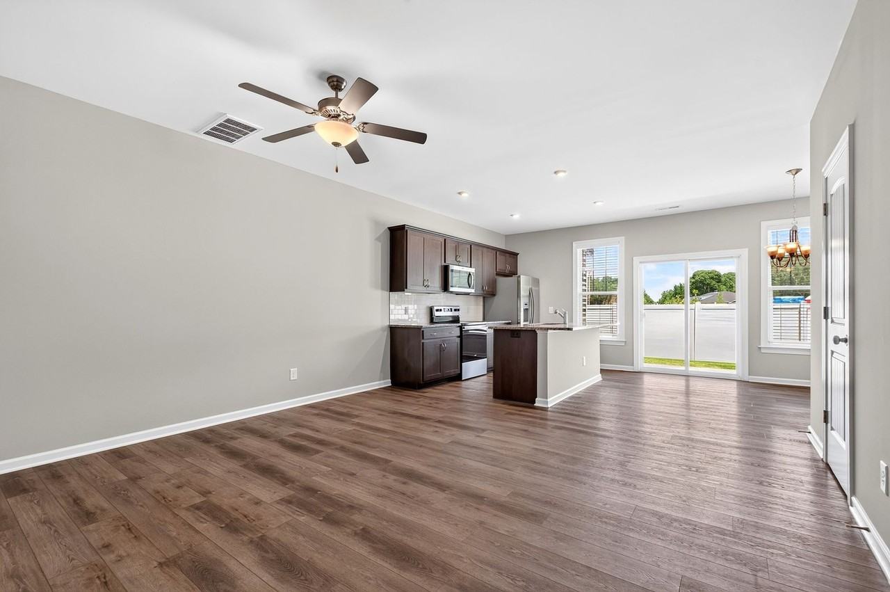 424 Leighann Ridge Ln - Photo 6 of 36