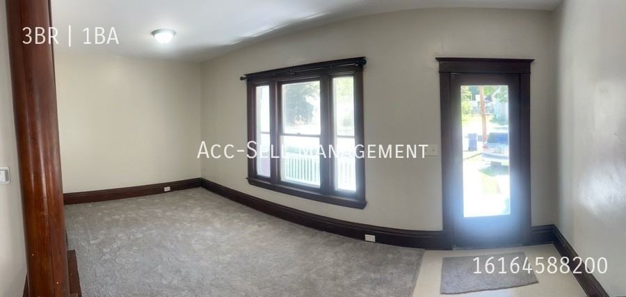545 Fremont Ave Nw - Photo 2 of 8