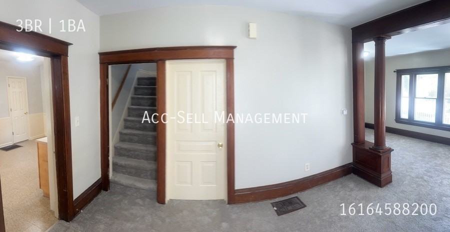 545 Fremont Ave Nw - Photo 3 of 8