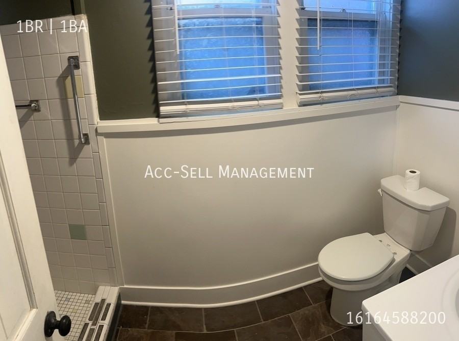 1571 Plainfield Ave Ne #1 - Photo 5 of 5