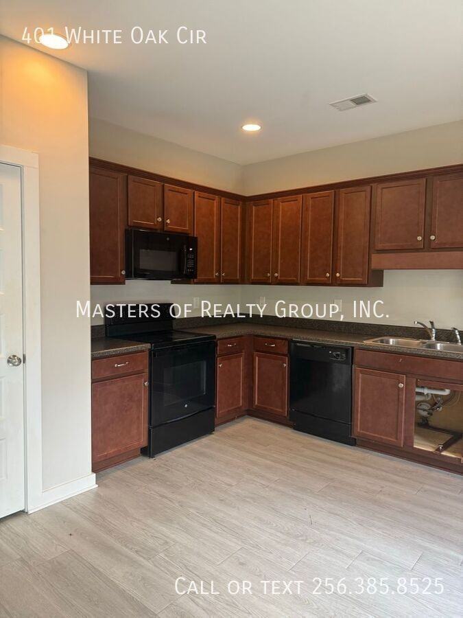 401 White Oak Cir - Photo 5 of 8