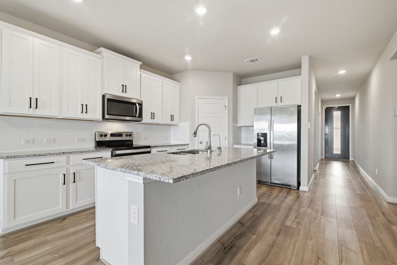 3311 Junction Bay - Photo 5 of 31