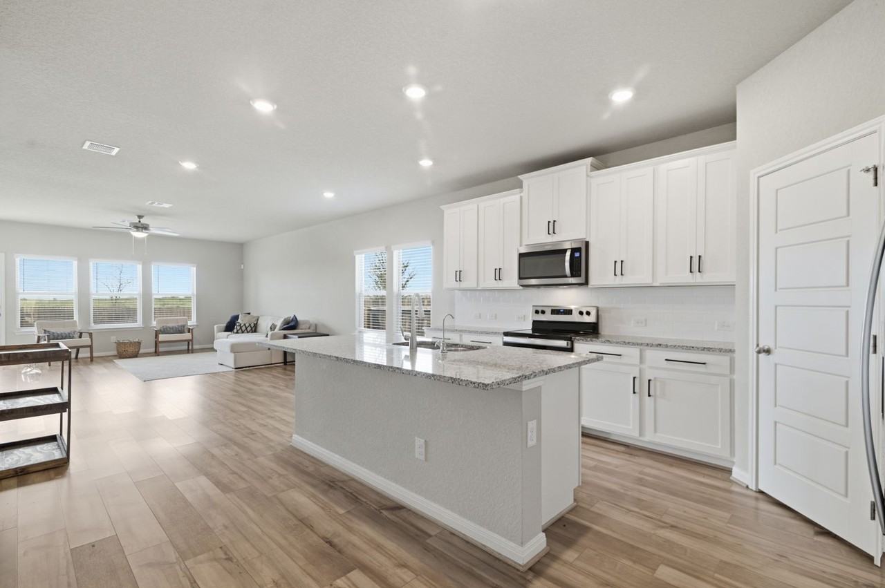 3311 Junction Bay - Photo 7 of 31
