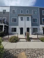 featured image of 1904 Songbird Dr