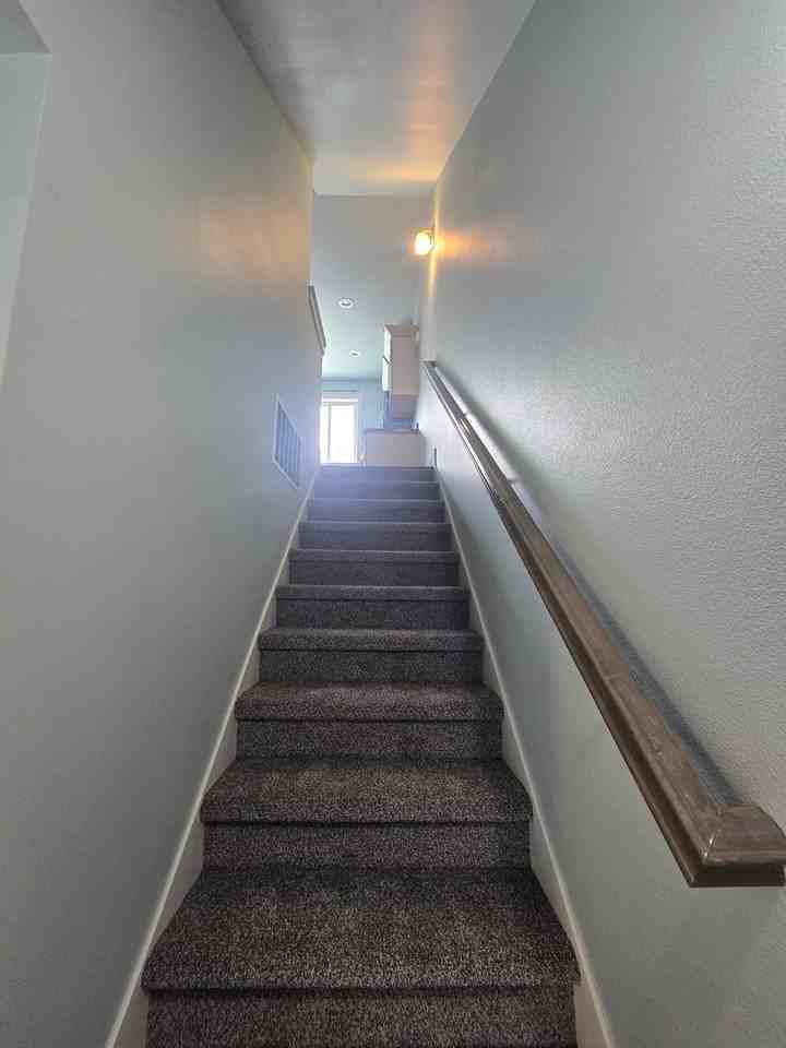 1904 Songbird Dr - Photo 6 of 26