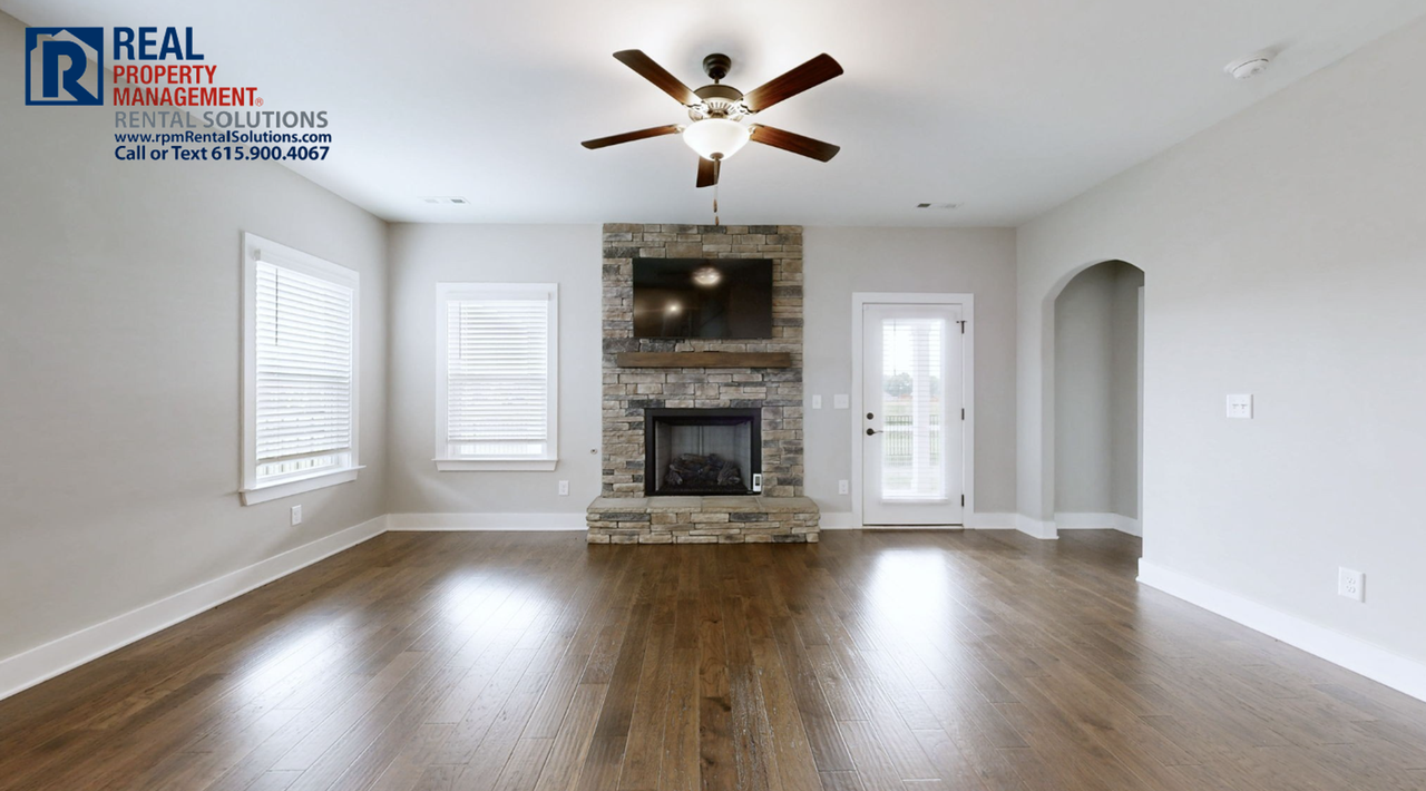 4302 Peacemill Ln - Photo 6 of 44