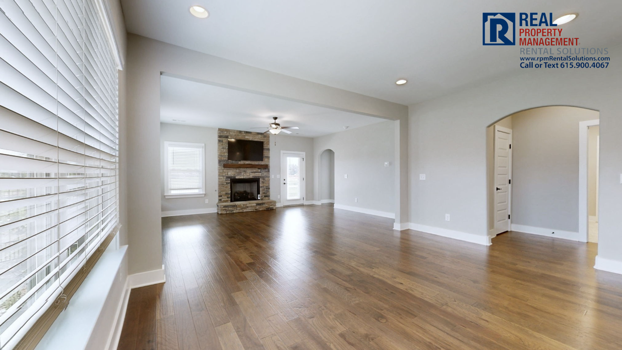 4302 Peacemill Ln - Photo 7 of 44