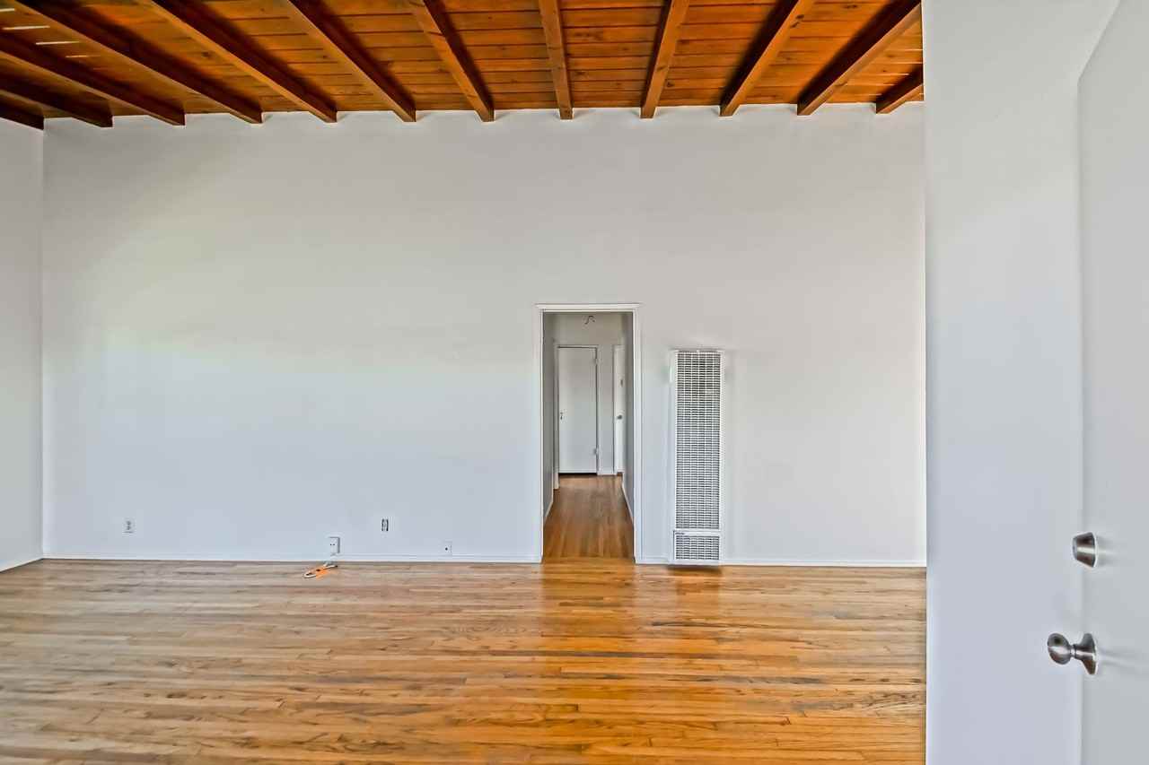 3531 W 226th St - Photo 4 of 39