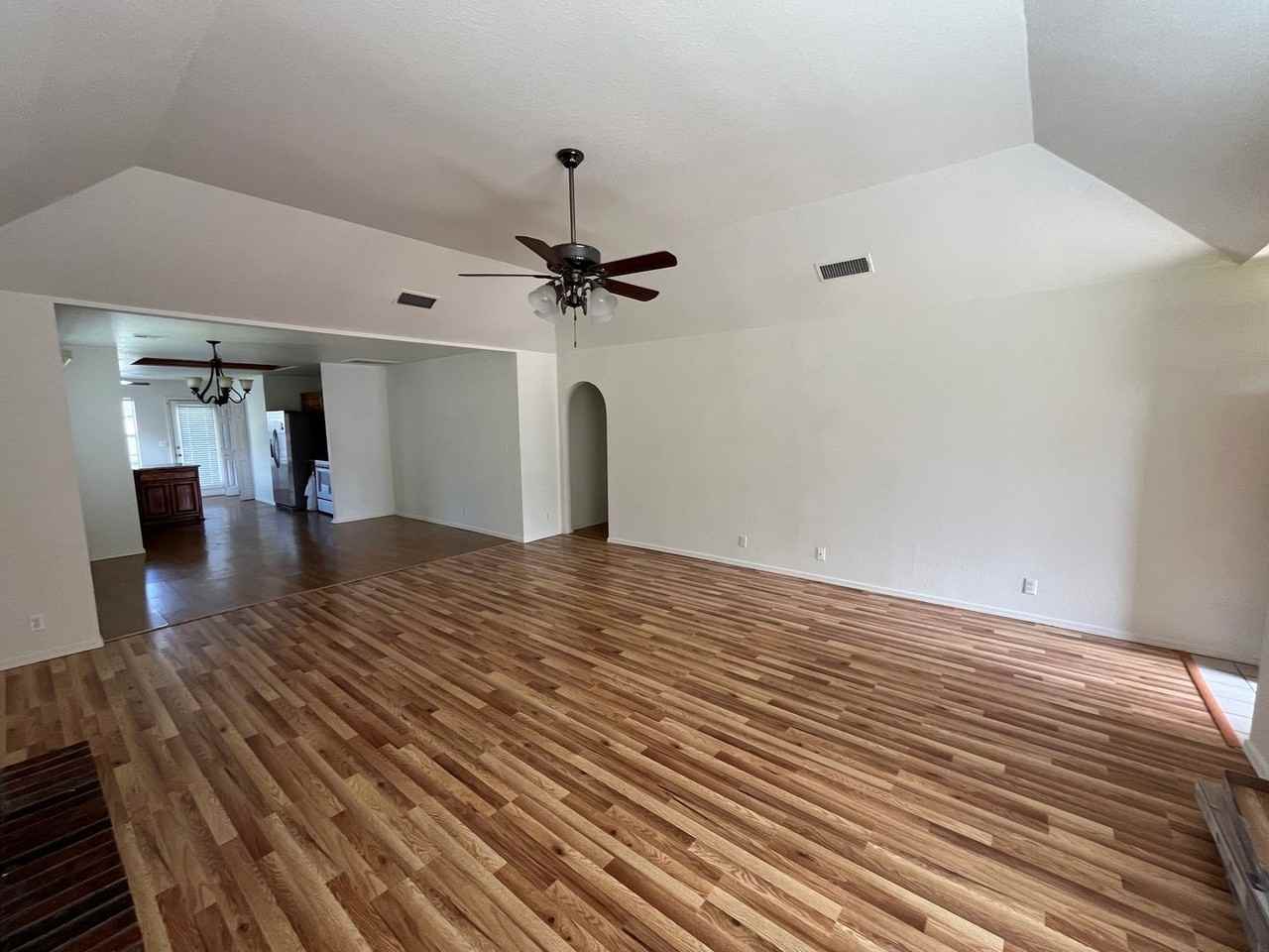 7409 S 93rd East Ave - Photo 3 of 18