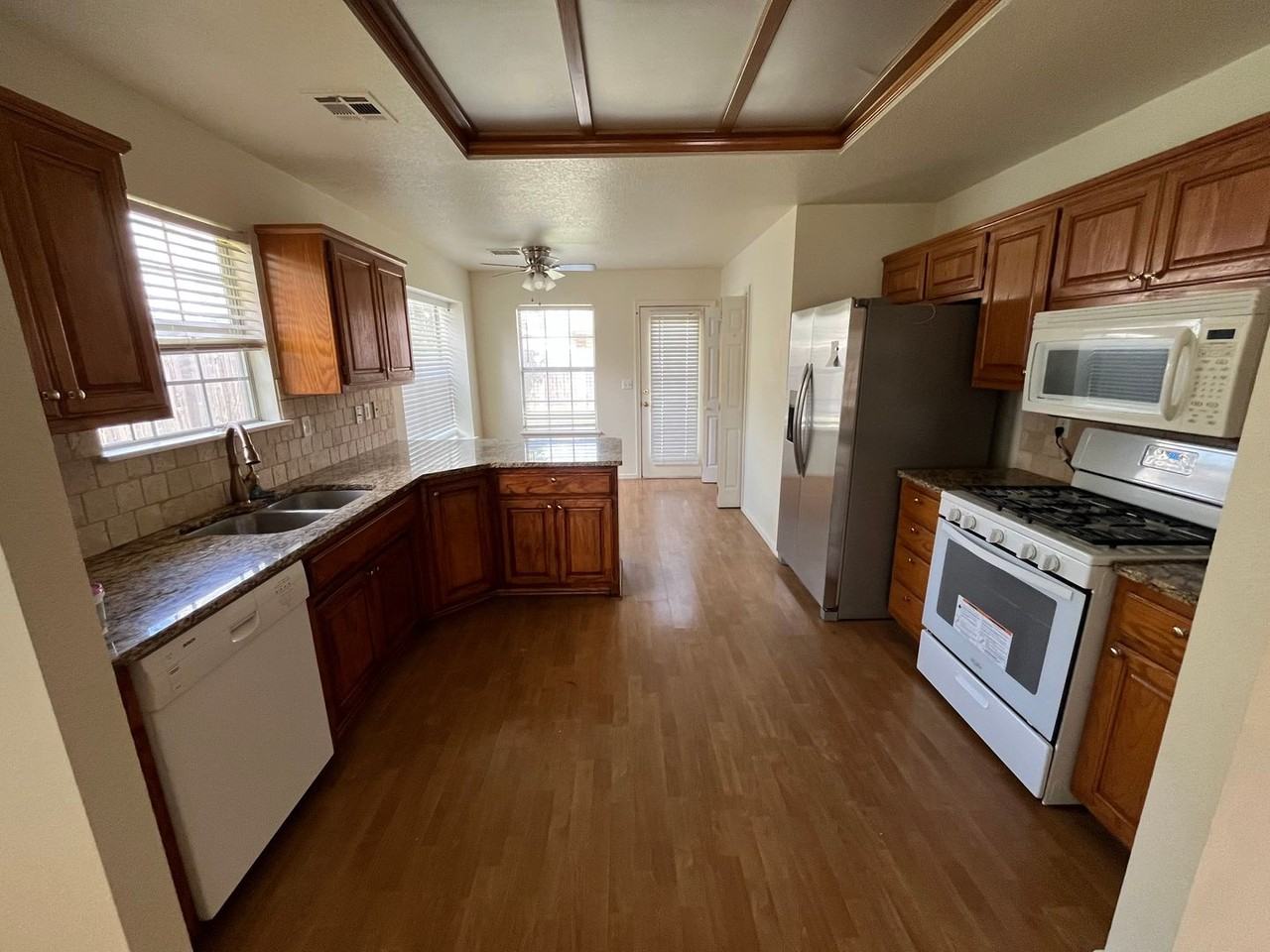 7409 S 93rd East Ave - Photo 5 of 18