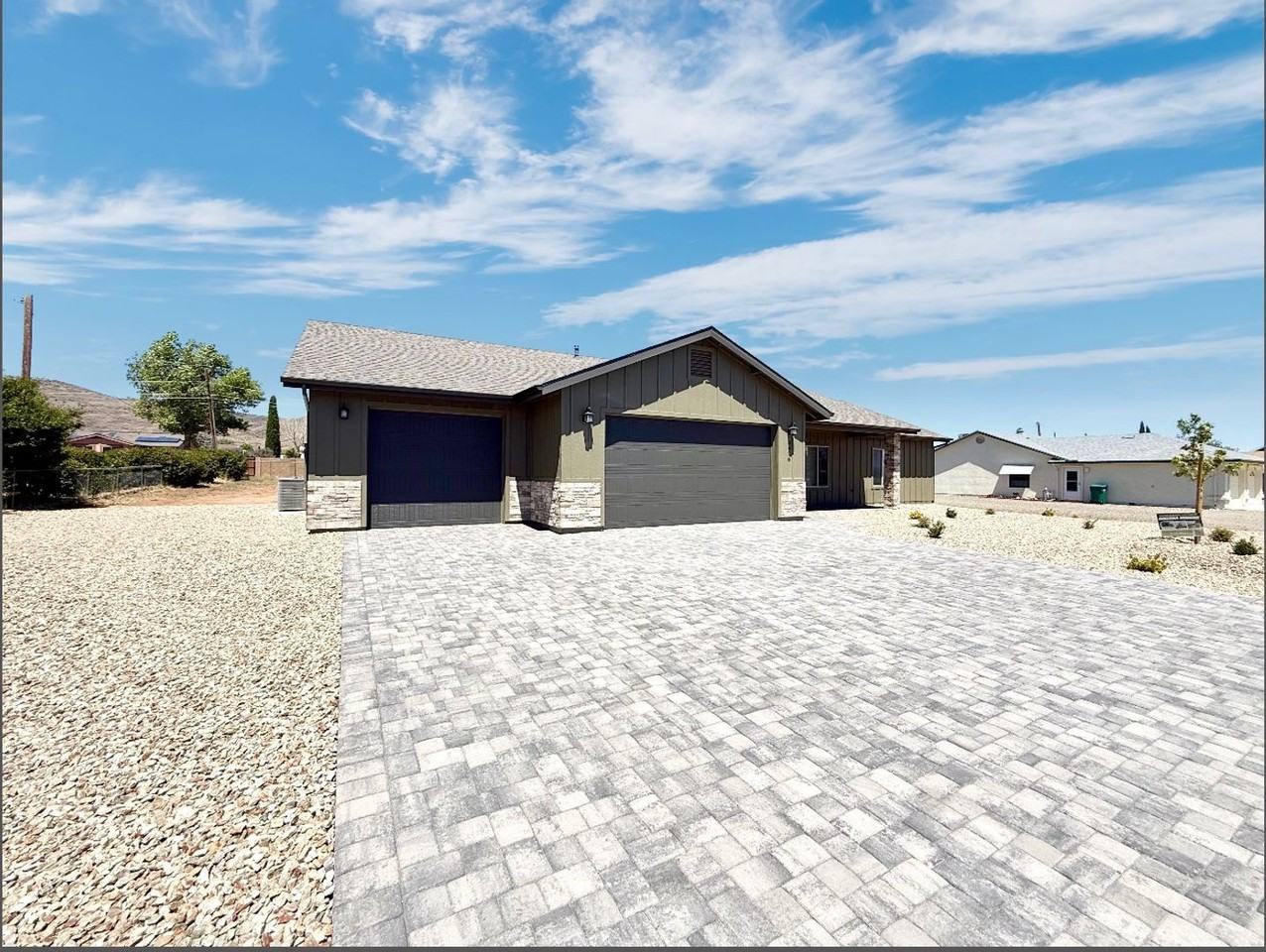 3676 N Valley View Dr - Photo 3 of 26
