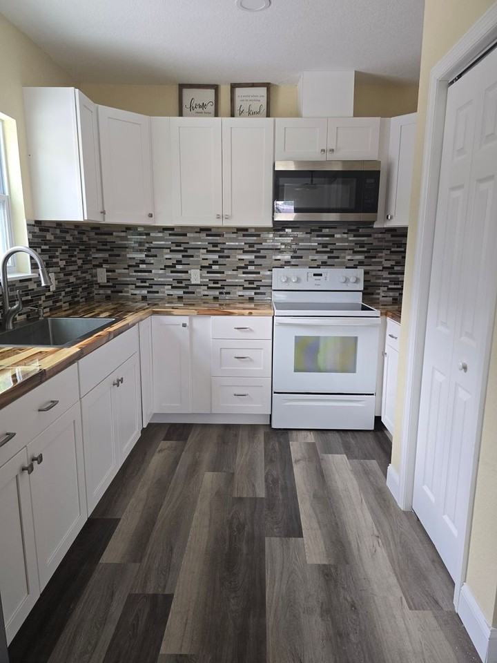 6255 W Jarovi Ct - Photo 4 of 9