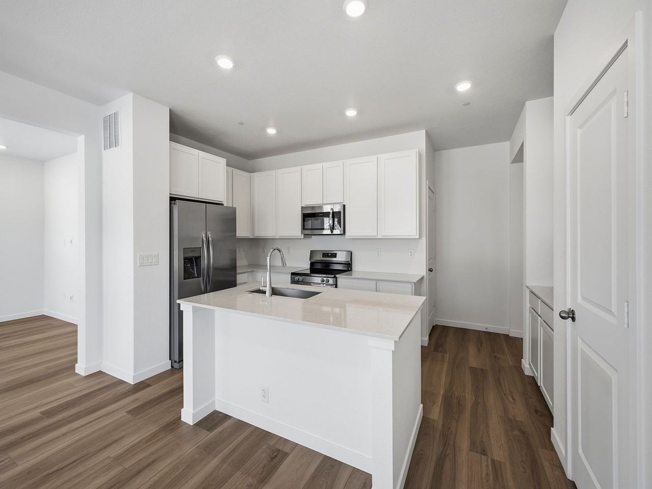 6403 Masked Lark St - Photo 5 of 22