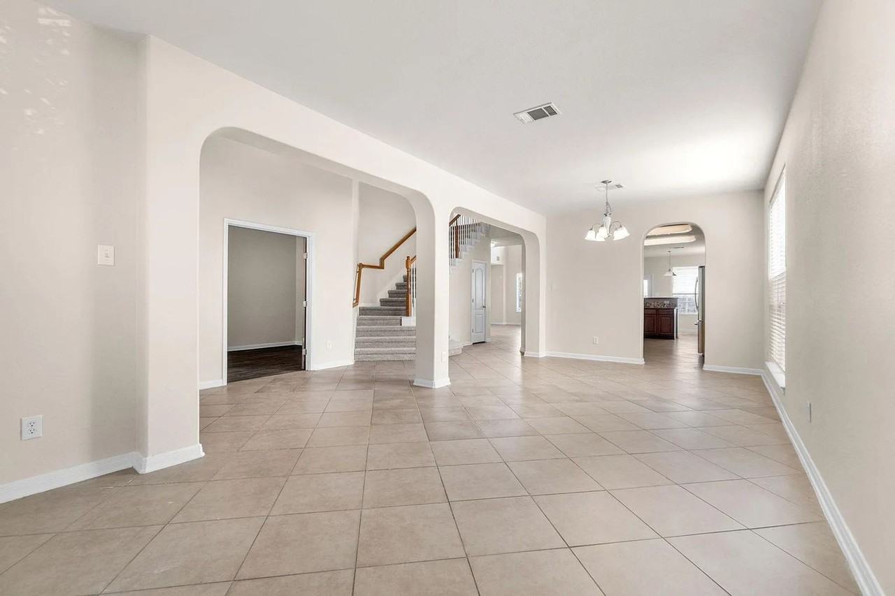 1209 Laurel Oak Trl - Photo 7 of 40