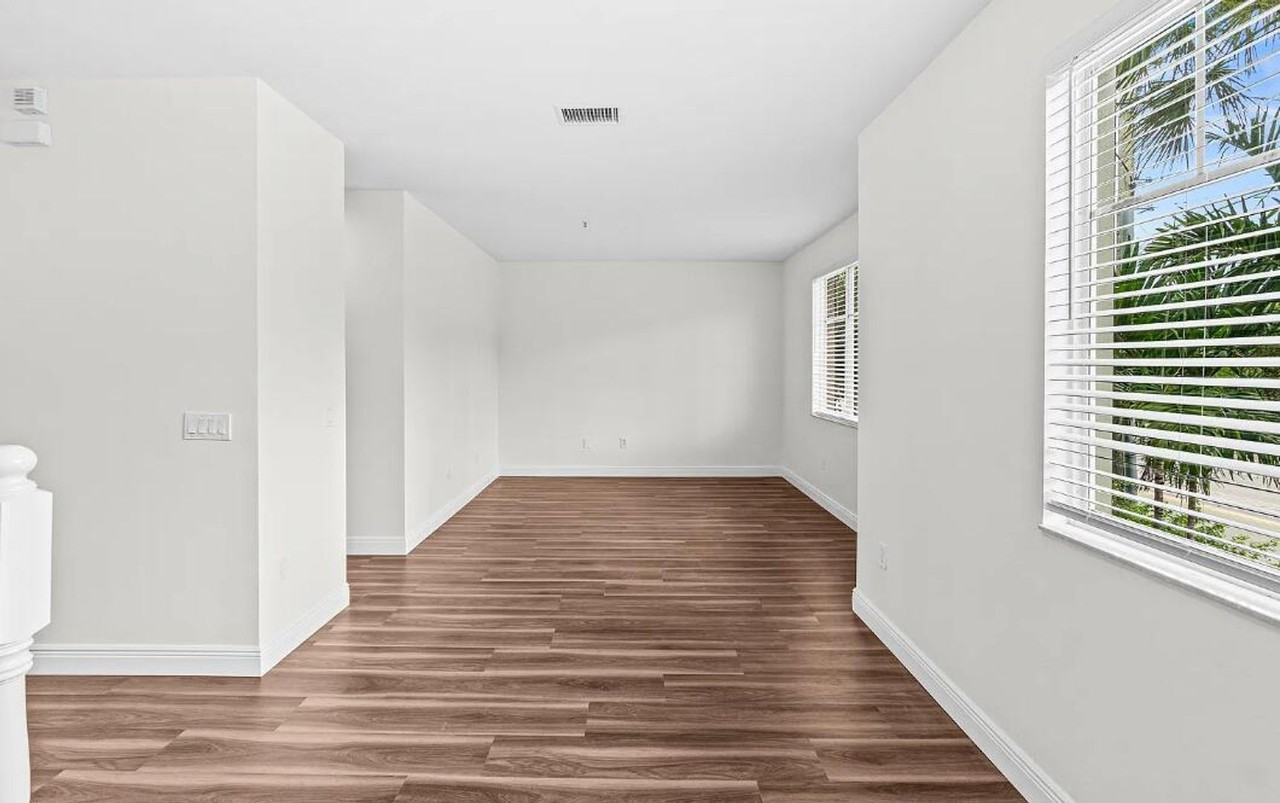 536 Nw 39th Cir #536 - Photo 4 of 6
