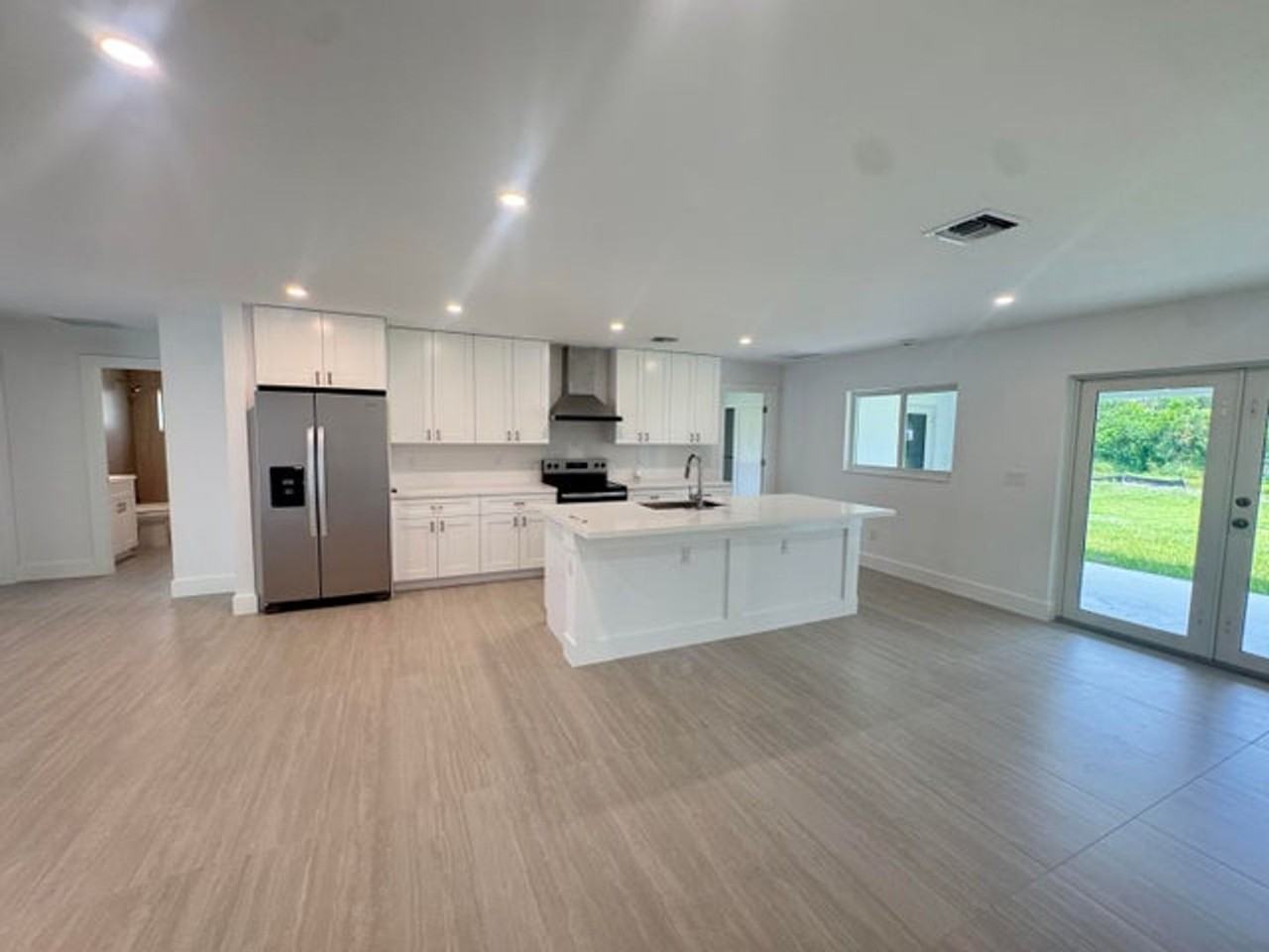 13177 47th Ct N - Photo 3 of 16