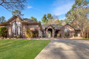 featured image of 13310 White Tail Dr