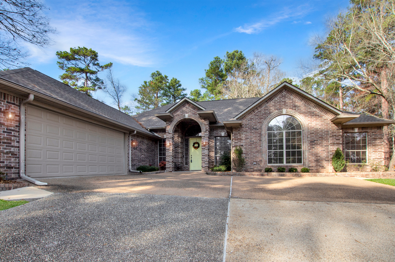 13310 White Tail Dr - Photo 2 of 40