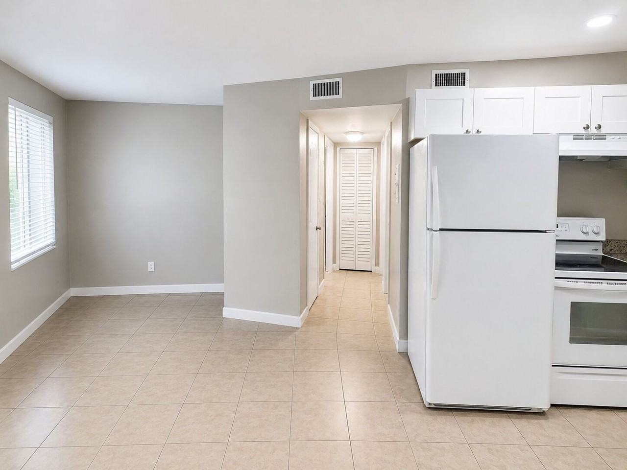 Palms on 31st Unit 106 - Photo 3 of 25