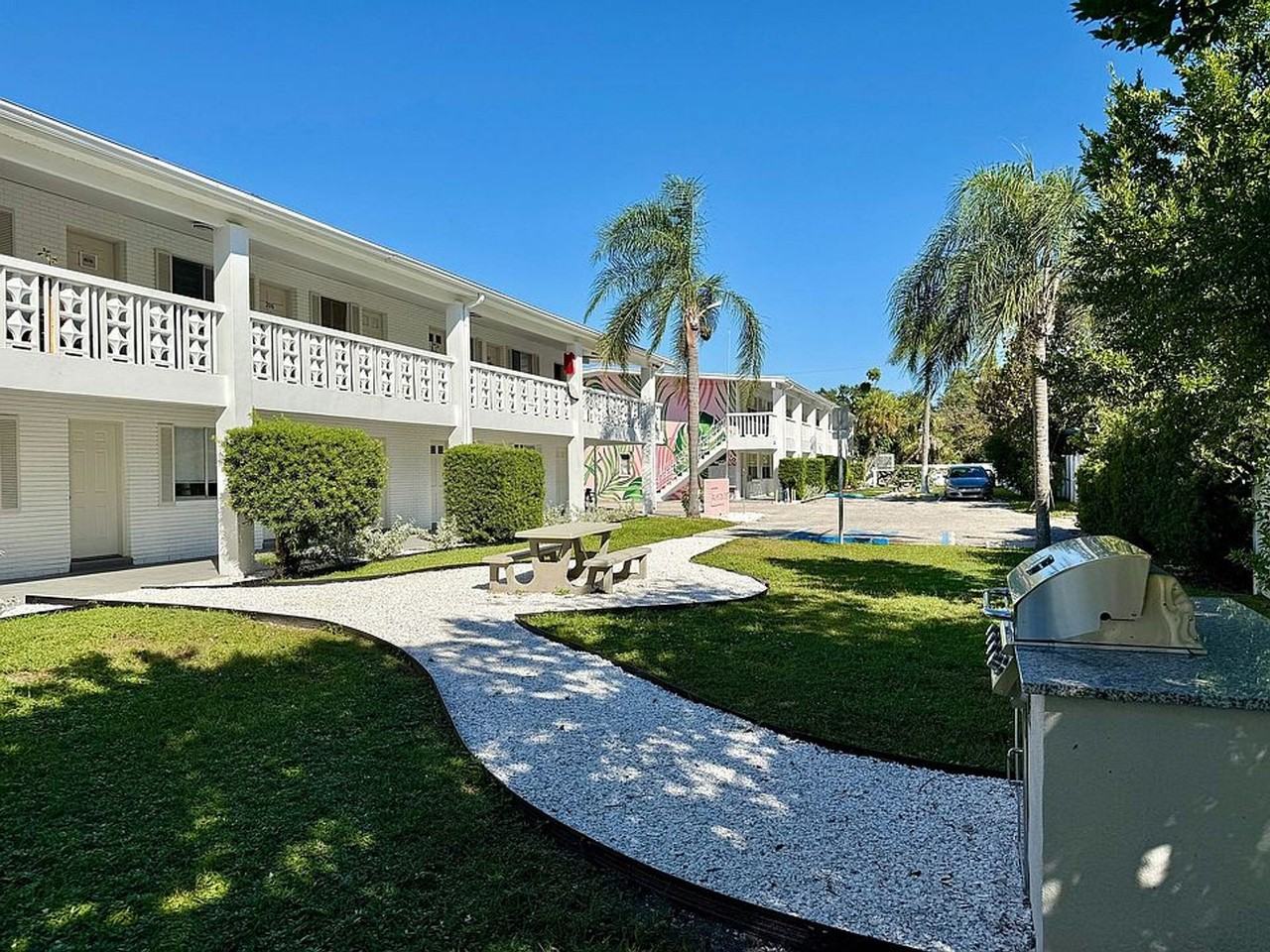 Palms on 31st Unit 106 - Photo 7 of 25