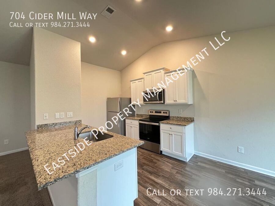 704 Cider Mill Way - Photo 3 of 13