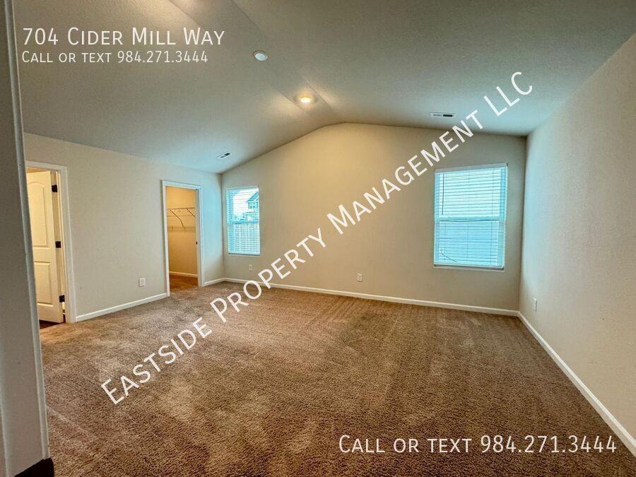 704 Cider Mill Way - Photo 5 of 13
