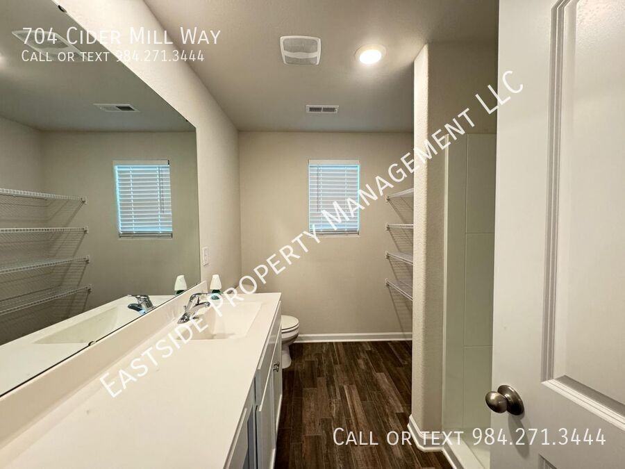 704 Cider Mill Way - Photo 7 of 13