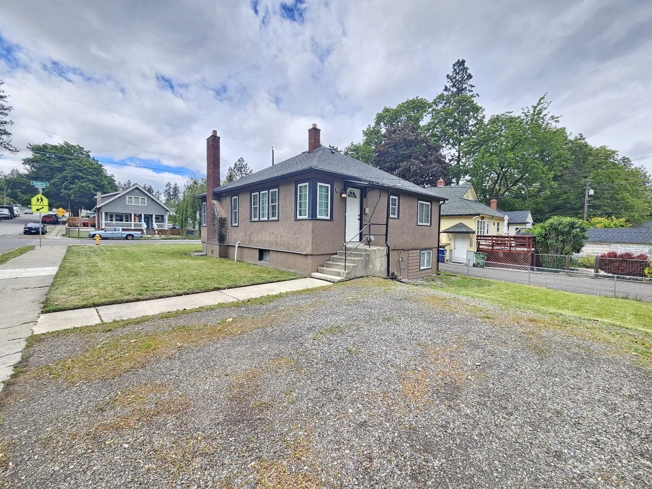 829 S Ivory St - Photo 2 of 28