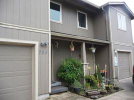 featured image of 705 Yellowbird Ln Ne