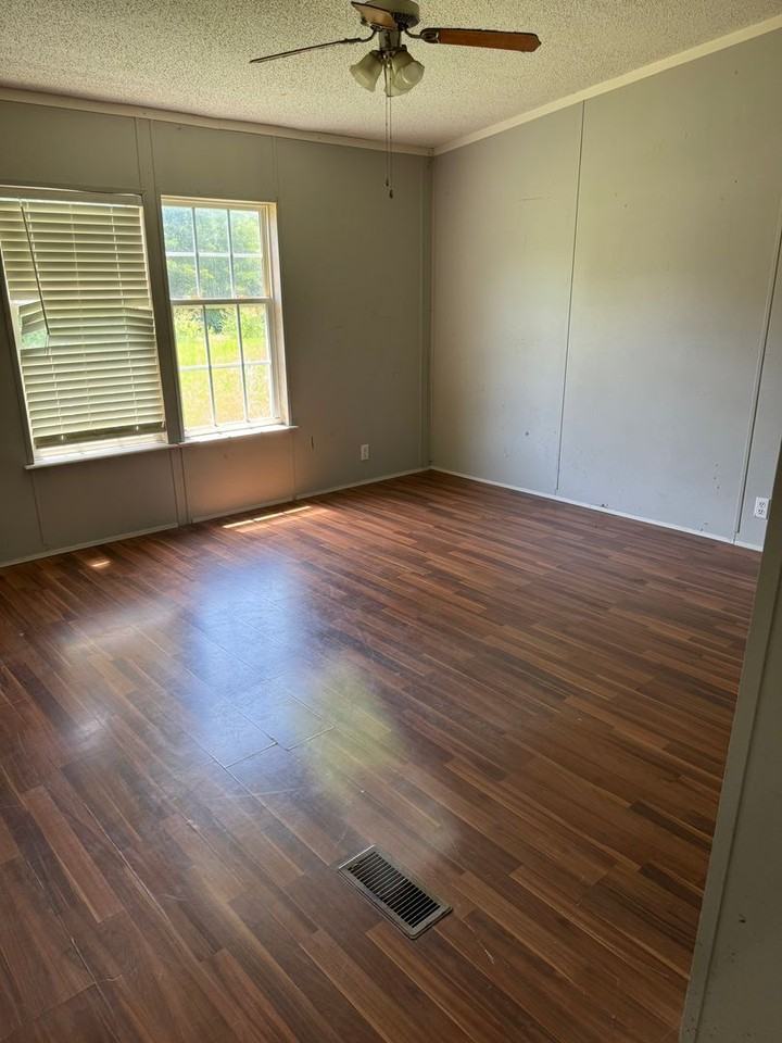 12738 Arkabutla Rd - Photo 3 of 9